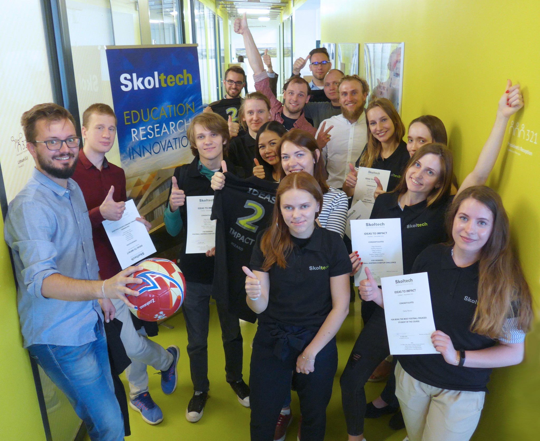 Professor Zeljko Tekic (left) acknowledged numerous students in his Ideas to Impact class for their work on a FIFA World Cup-themed challenge. Photo: Skoltech.