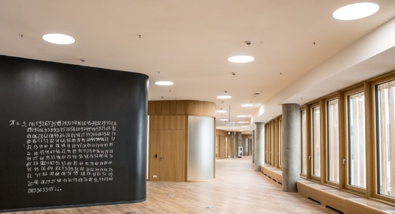 The new purpose-built campus features numerous collaborative spaces, including these areas in the facility’s outer ring. Photo by Timur Sabirov / Skoltech