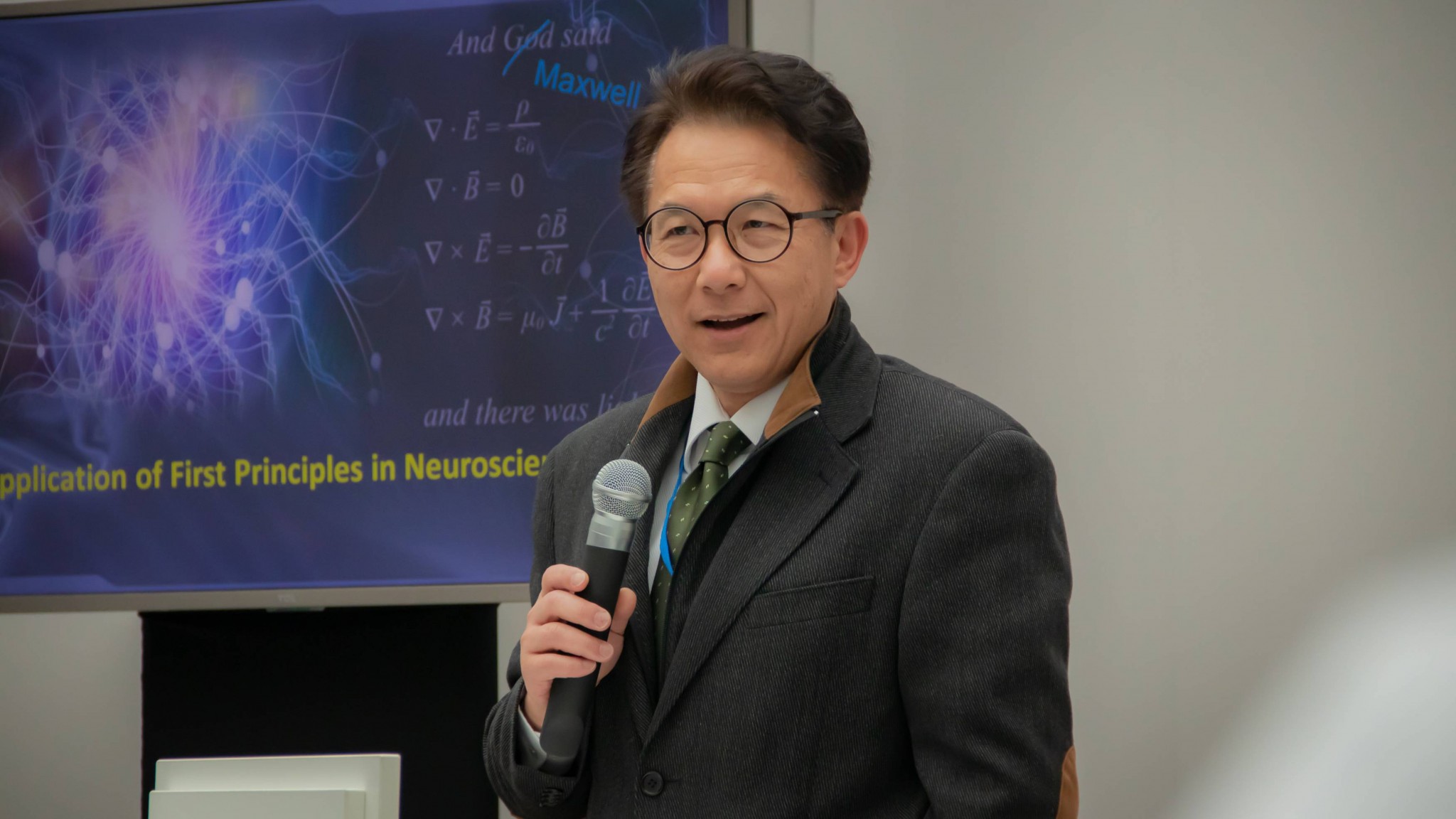 Image: Yi Jin (Research Scientist, USC Neuro-restoration Center and Director, Brain Treatment Center)
