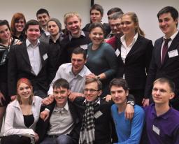 10.01.13 Students-presenting-Victor-Vekselberg