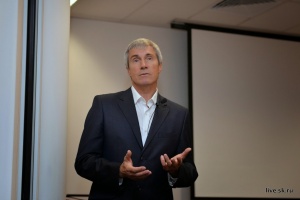 Dr. Sergei K. Krikalev, a legendary ISS cosmonaut, space researcher and rocket scientist was our guest at Skoltech. Krikalev chatted with students and faculty and took questions.