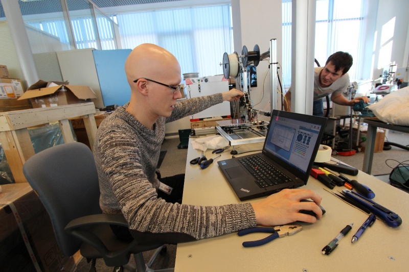 Senior research scientist Fedor Antonov (right) and Mikhail Golubev, a design engineer,  are part of the team of researchers at the Skoltech Center for Advanced Structures, Processes and Engineered Materials (ASPEM) which 3D printed a stiff and resilient composite material.