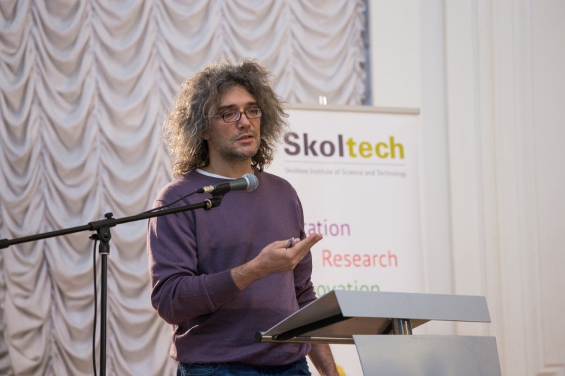 Prof Konstantin Severinov, who heads Skoltech’s biomedicine initiative, receives the 2015 Scopus award for Russian scientists.